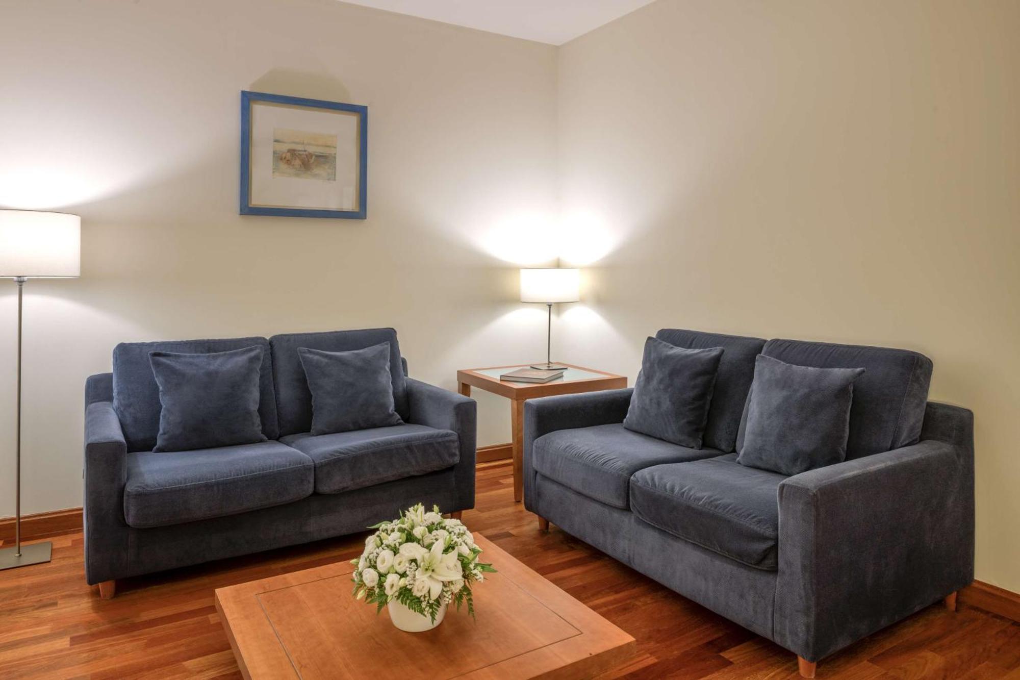 Nh Collection Marbella Hotel Bagian luar foto