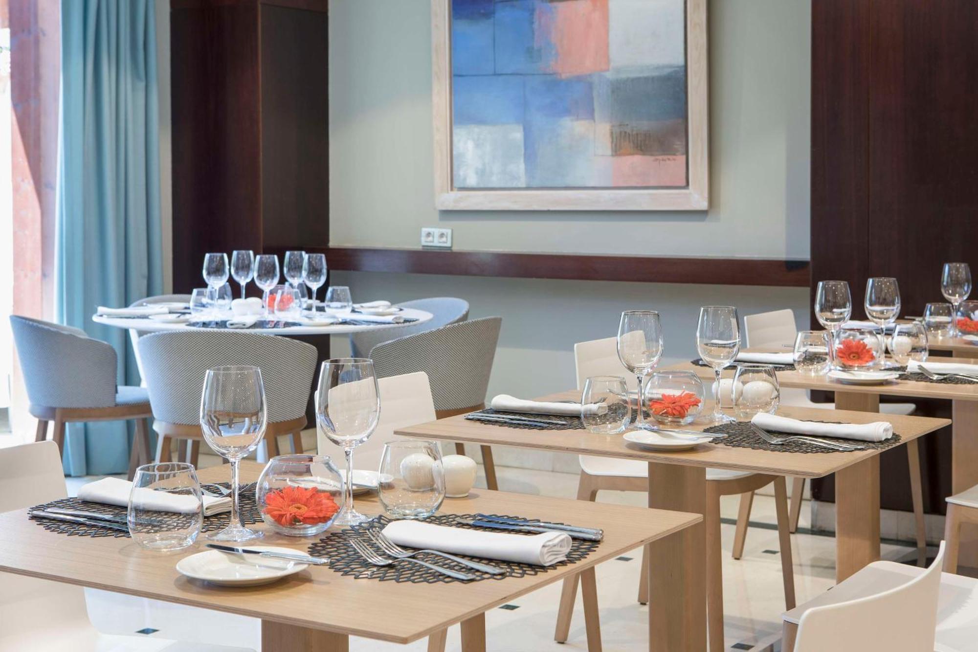 Nh Collection Marbella Hotel Bagian luar foto