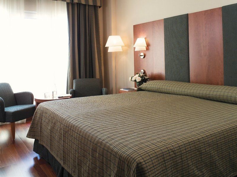 Nh Collection Marbella Hotel Bagian luar foto