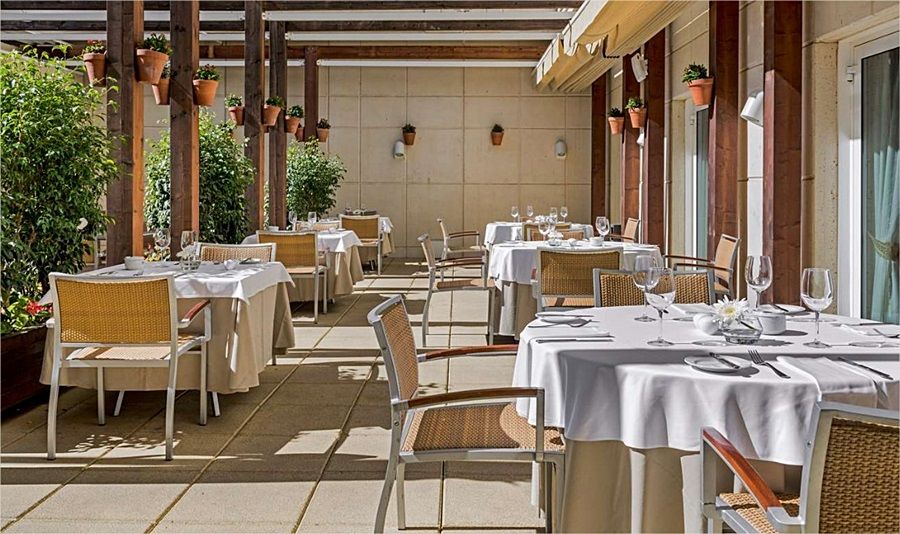 Nh Collection Marbella Hotel Bagian luar foto